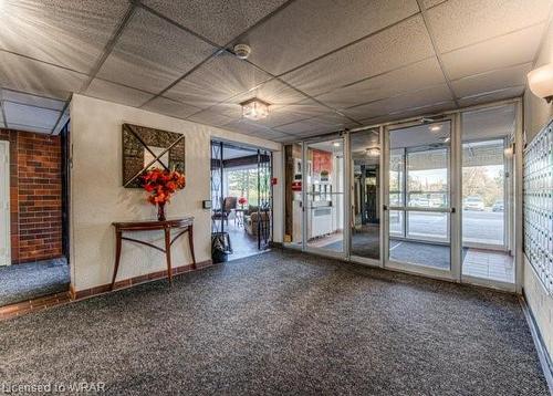 810-225 Harvard Place, Waterloo, ON - Indoor Photo Showing Other Room