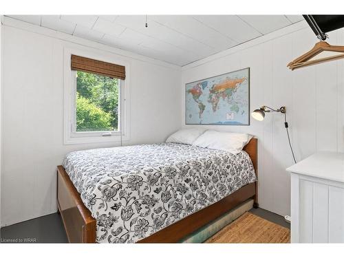 282 Widgeon Cove Road, Northern Bruce Peninsula, ON - Indoor Photo Showing Bedroom