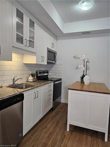 B7-374 Prospect Avenue, Kitchener, ON - Indoor Photo Showing Kitchen With Stainless Steel Kitchen