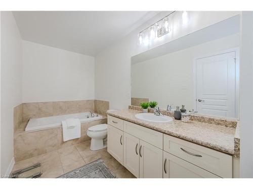 56 Condor Street, Kitchener, ON - Indoor Photo Showing Bathroom