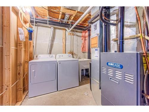 14-120 Dudhope Avenue, Cambridge, ON - Indoor Photo Showing Laundry Room