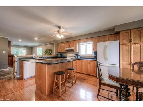 28 Peglar Crescent, Fergus, ON - Indoor Photo Showing Kitchen