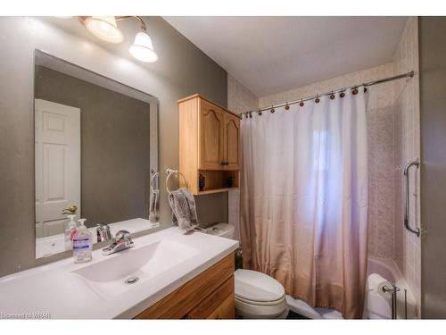 28 Peglar Crescent, Fergus, ON - Indoor Photo Showing Bathroom