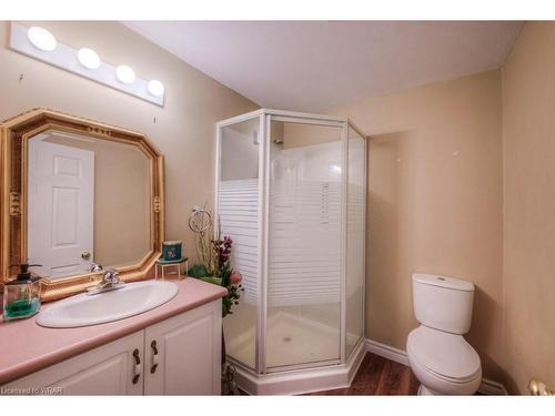 28 Peglar Crescent, Fergus, ON - Indoor Photo Showing Bathroom