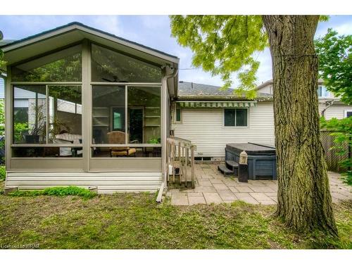 28 Peglar Crescent, Fergus, ON - Outdoor With Deck Patio Veranda