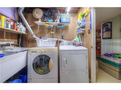 293 Kinzie Avenue, Kitchener, ON - Indoor Photo Showing Laundry Room