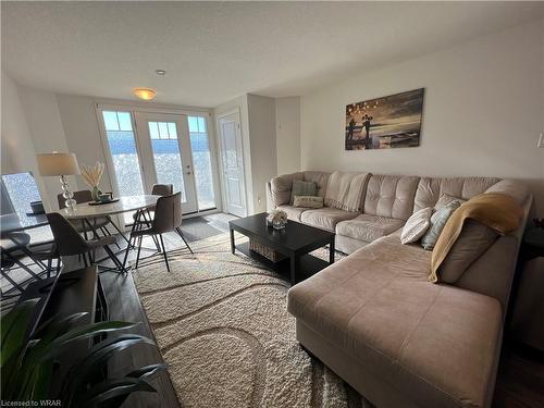 27F-1989 Ottawa Street S, Kitchener, ON - Indoor Photo Showing Living Room