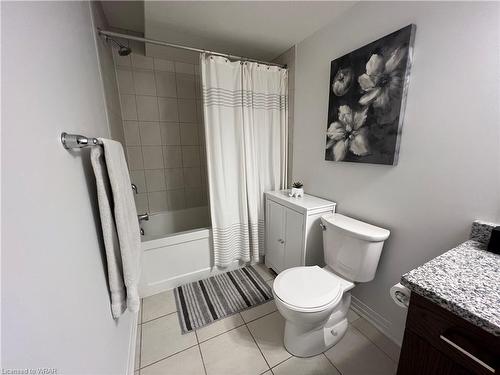 27F-1989 Ottawa Street S, Kitchener, ON - Indoor Photo Showing Bathroom