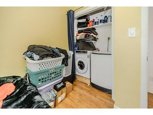 49 Ravine Drive, Cambridge, ON - Indoor Photo Showing Laundry Room