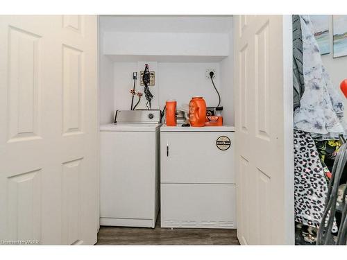 49 Ravine Drive, Cambridge, ON - Indoor Photo Showing Laundry Room