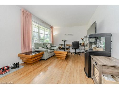 49 Ravine Drive, Cambridge, ON - Indoor Photo Showing Living Room