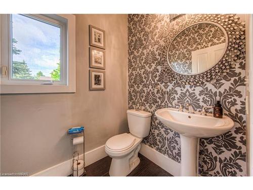 332 Woolwich Street, Kitchener, ON - Indoor Photo Showing Bathroom