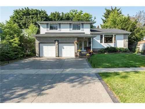 7 Meadowbrook Drive, Kitchener, ON - Outdoor With Facade