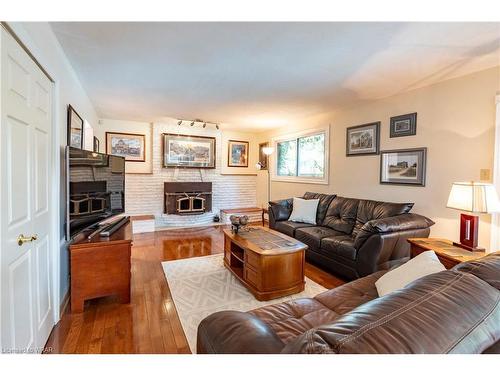 7 Meadowbrook Drive, Kitchener, ON - Indoor Photo Showing Living Room With Fireplace