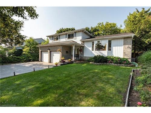 7 Meadowbrook Drive, Kitchener, ON - Outdoor