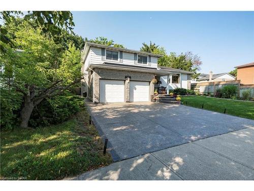 7 Meadowbrook Drive, Kitchener, ON - Outdoor With Facade