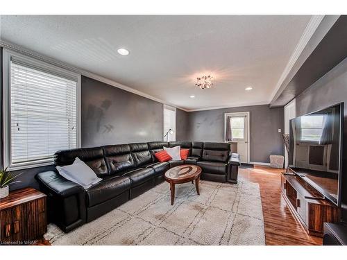 173 Victoria Street, Ingersoll, ON - Indoor Photo Showing Living Room