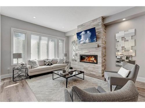 520 Preakness Street, Waterloo, ON - Indoor Photo Showing Living Room With Fireplace