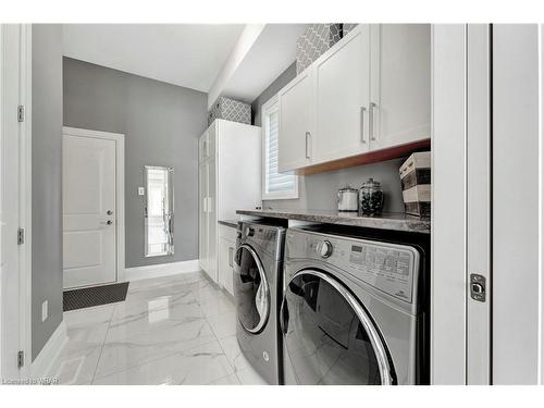 520 Preakness Street, Waterloo, ON - Indoor Photo Showing Laundry Room