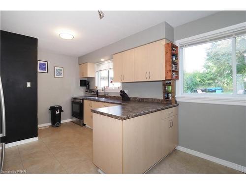 623 Guelph Street, Kitchener, ON - Indoor Photo Showing Kitchen