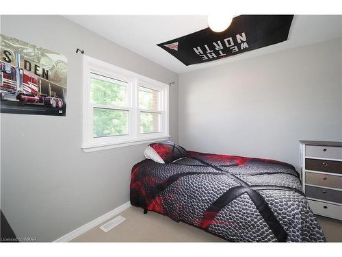 623 Guelph Street, Kitchener, ON - Indoor Photo Showing Bedroom