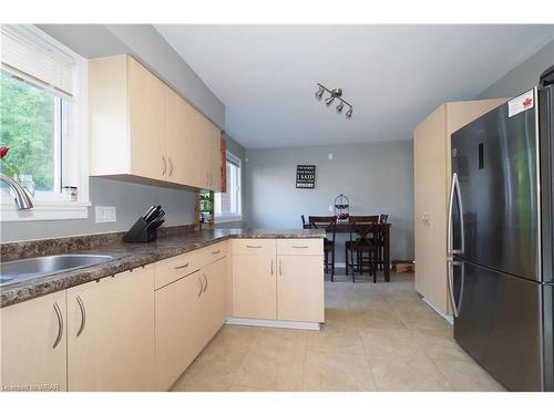 623 Guelph Street, Kitchener, ON - Indoor Photo Showing Kitchen
