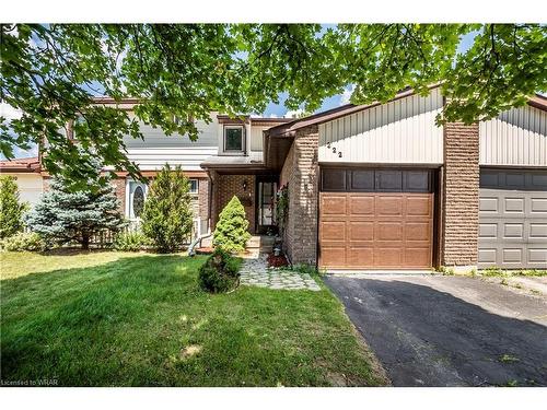 222 Sunset Boulevard, Cambridge, ON - Indoor Photo Showing Other Room