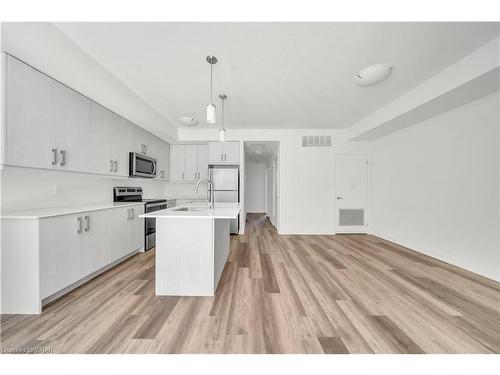 G9-20 Palace Street, Kitchener, ON - Indoor Photo Showing Kitchen With Stainless Steel Kitchen