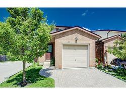 20-25 Valleyview Road  Kitchener, ON N2E 1L5