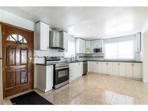 65 Balfour Crescent, Kitchener, ON - Indoor Photo Showing Kitchen With Upgraded Kitchen