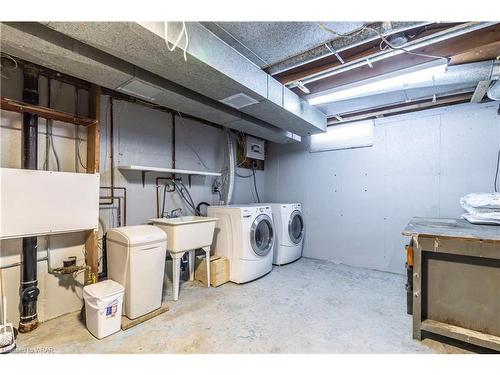 65 Balfour Crescent, Kitchener, ON - Indoor Photo Showing Laundry Room