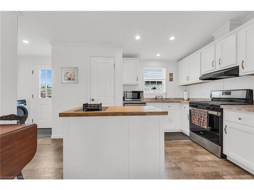 9 Hickory Hollow, Nanticoke, ON - Indoor Photo Showing Kitchen