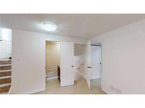 18 Fennell Crescent, London, ON - Indoor Photo Showing Other Room
