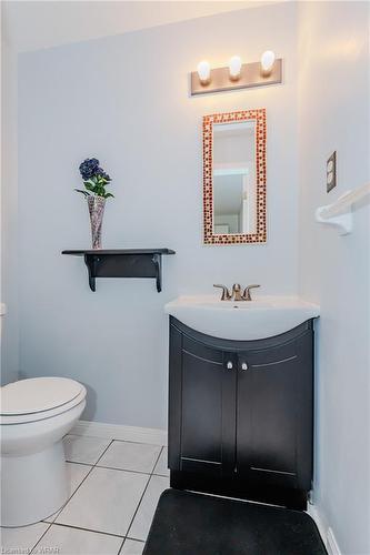 83 Norfolk Avenue, Cambridge, ON - Indoor Photo Showing Bathroom