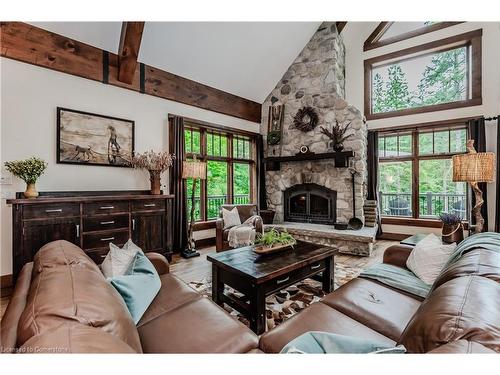 11 Pioneer Grove Road, Puslinch, ON - Indoor Photo Showing Living Room With Fireplace