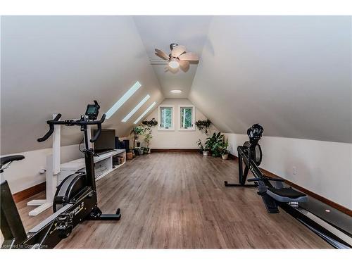 11 Pioneer Grove Road, Puslinch, ON - Indoor Photo Showing Gym Room