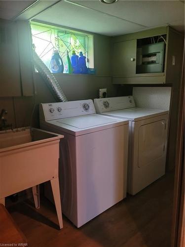 271 Highland Road W, Kitchener, ON - Indoor Photo Showing Laundry Room