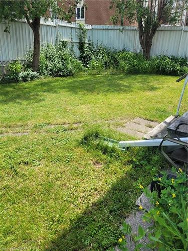 271 Highland Road W, Kitchener, ON - Outdoor With Backyard