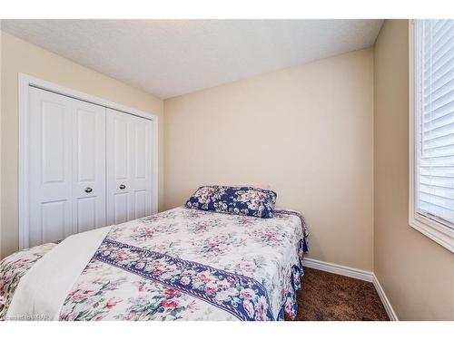 10 Valleybrook Drive, Kitchener, ON - Indoor Photo Showing Bedroom
