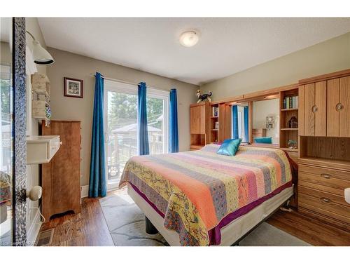 35 Vancamp Avenue, Kitchener, ON - Indoor Photo Showing Bedroom