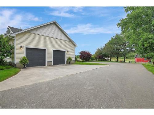 6690 Gore Road, Puslinch, ON - Outdoor