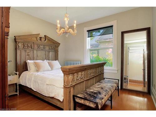 29 Roland Street, Kitchener, ON - Indoor Photo Showing Bedroom