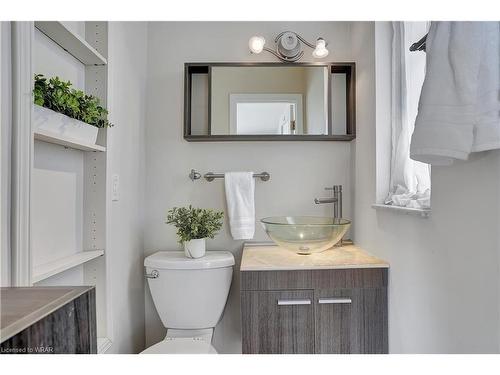 5N-26 Wentworth Avenue, Cambridge, ON - Indoor Photo Showing Bathroom