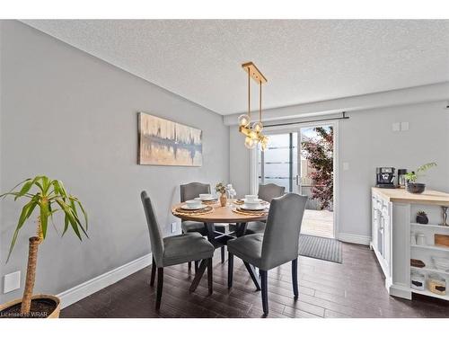 107 Donnenwerth Drive, Kitchener, ON - Indoor Photo Showing Kitchen