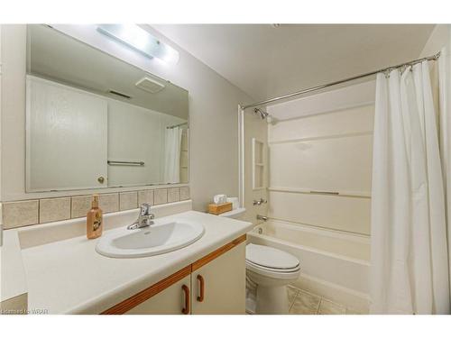 107-163 Ferguson Drive, Woodstock, ON - Indoor Photo Showing Bathroom
