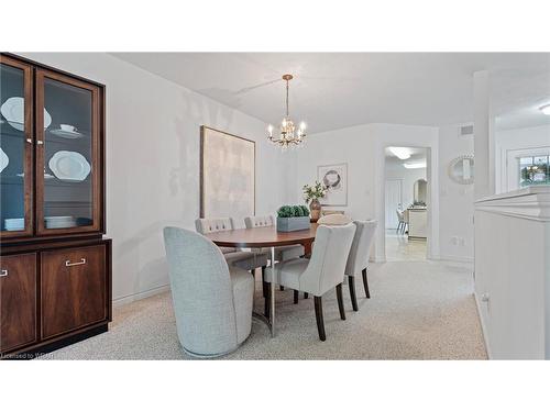 19-10 Isherwood Avenue, Cambridge, ON - Indoor Photo Showing Dining Room