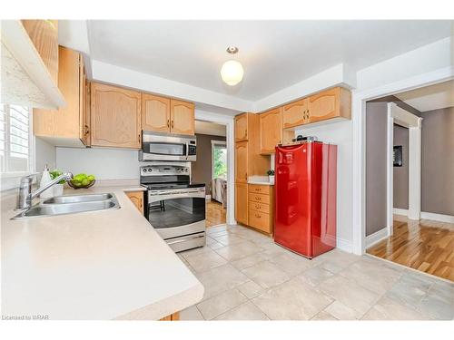 92 Drumlin Drive, Cambridge, ON - Indoor Photo Showing Kitchen With Double Sink