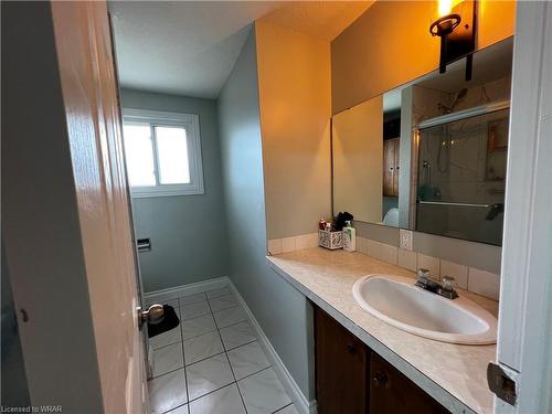 34 Appalachian Crescent, Kitchener, ON - Indoor Photo Showing Bathroom