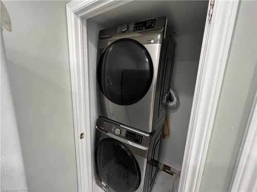 34 Appalachian Crescent, Kitchener, ON - Indoor Photo Showing Laundry Room