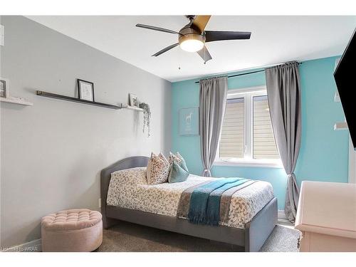 71 Beauchamp Drive, Cambridge, ON - Indoor Photo Showing Bedroom